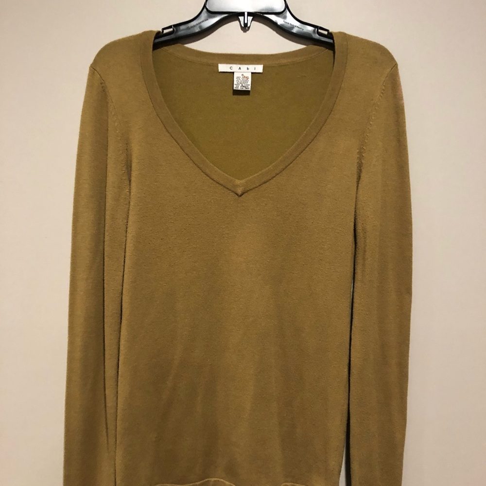 Women’s Cabi Sweater size small